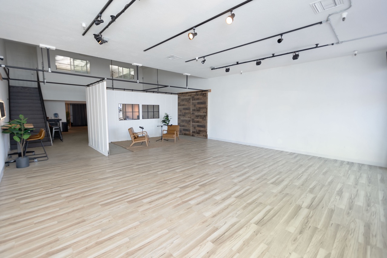 GreatMinds360 studio space with production lighting